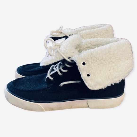 Chaps Brinly Microsuede Sherpa High Top Sneakers 8 - Picture 8 of 10